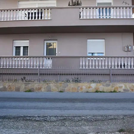 Дом отдыха Roses *