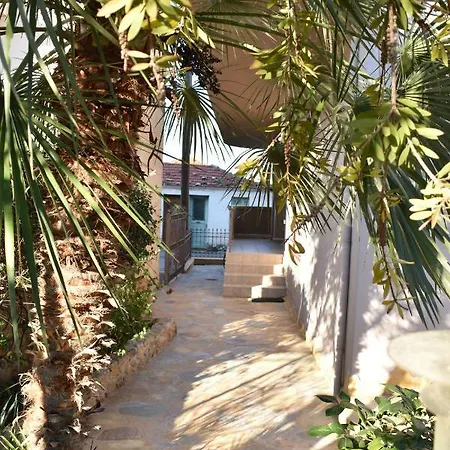 Дом отдыха Roses Скала-Каллирахис